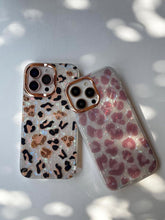 WildPearl Cheetah Case – Luxury Glossy Leopard Heart Back Cover for iPhone 11–17 Pro Max & Samsung S25 Ultra